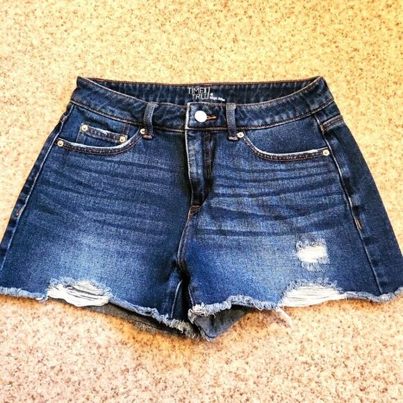 Time and Tru High Rise Jean Shorts - Picture 1 of 4